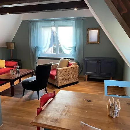 Smucke Reethus Dachgeschoss * Born