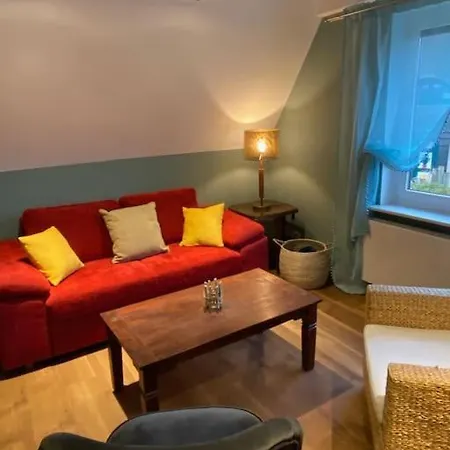 Smucke Reethus Dachgeschoss Born